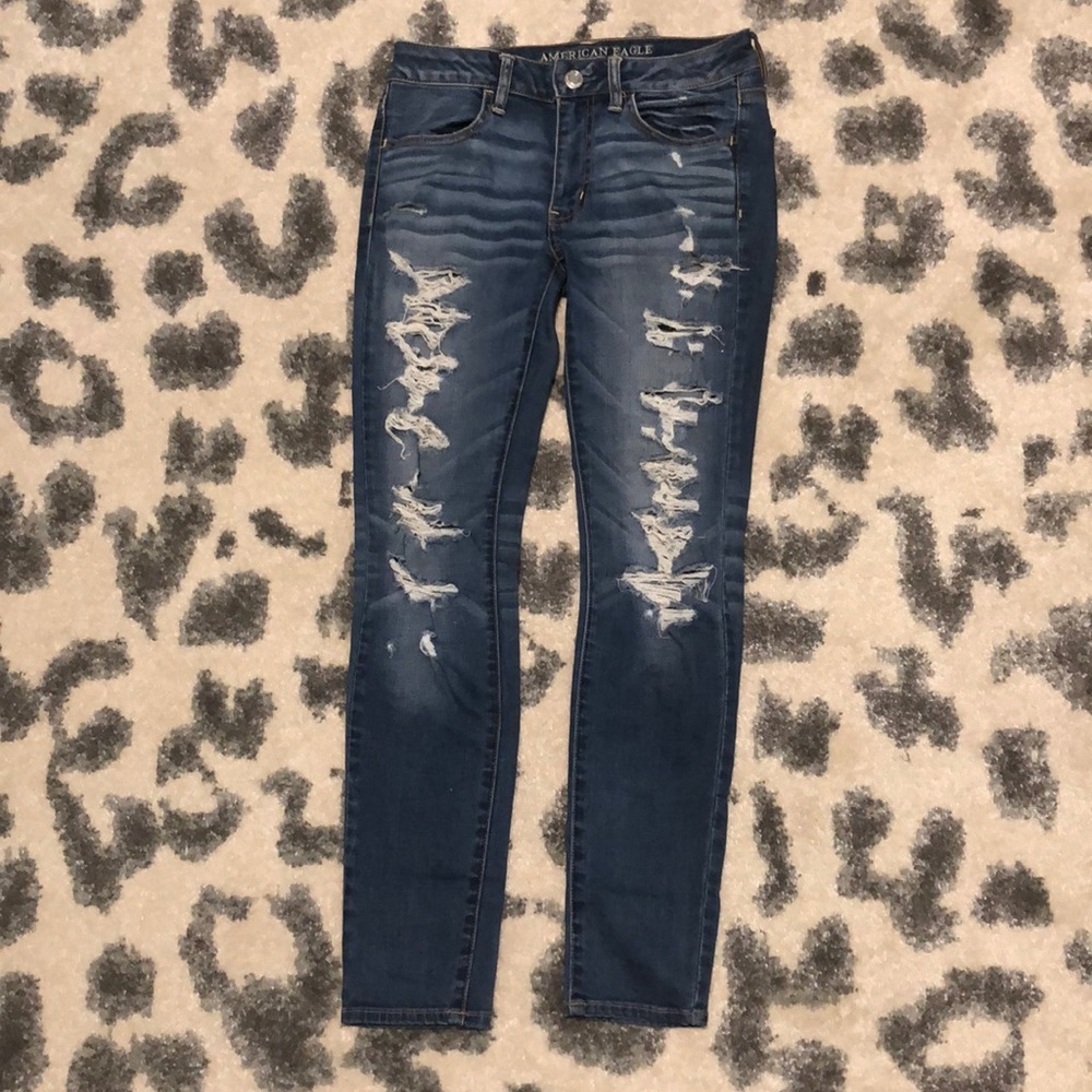 American Eagle Distressed Jegging